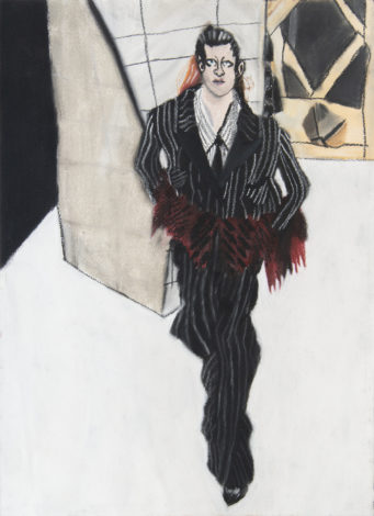 「スーツの女」